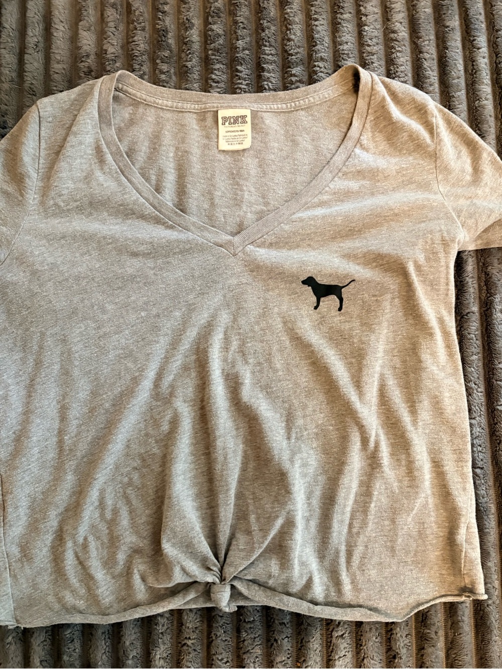 PINK Victoria's Secret Gray V-Neck Tee with Black Dog Logo
